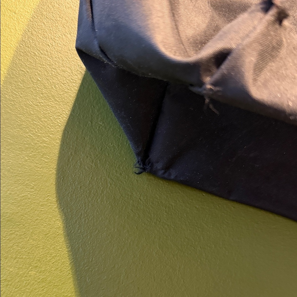 Longchamp Le Pliage Tote Bag - Picture 4 of 9